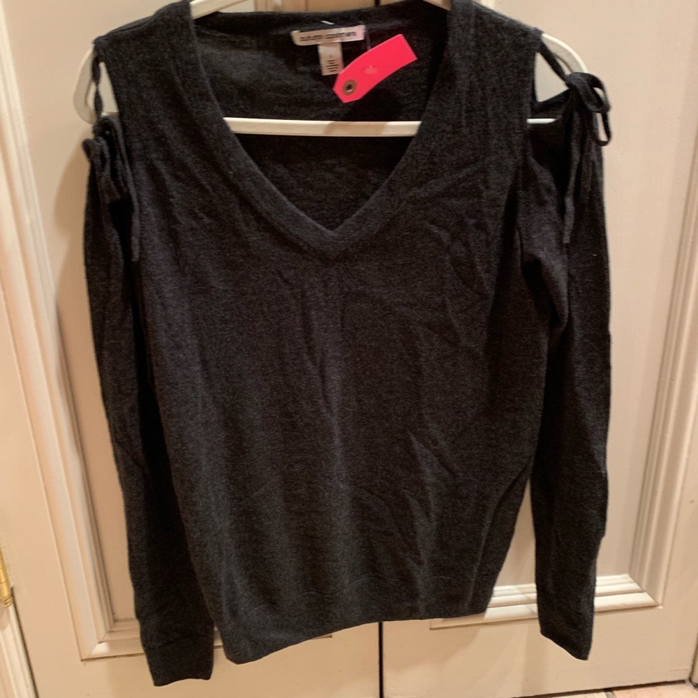 Grey cashmere sweater (new!!)